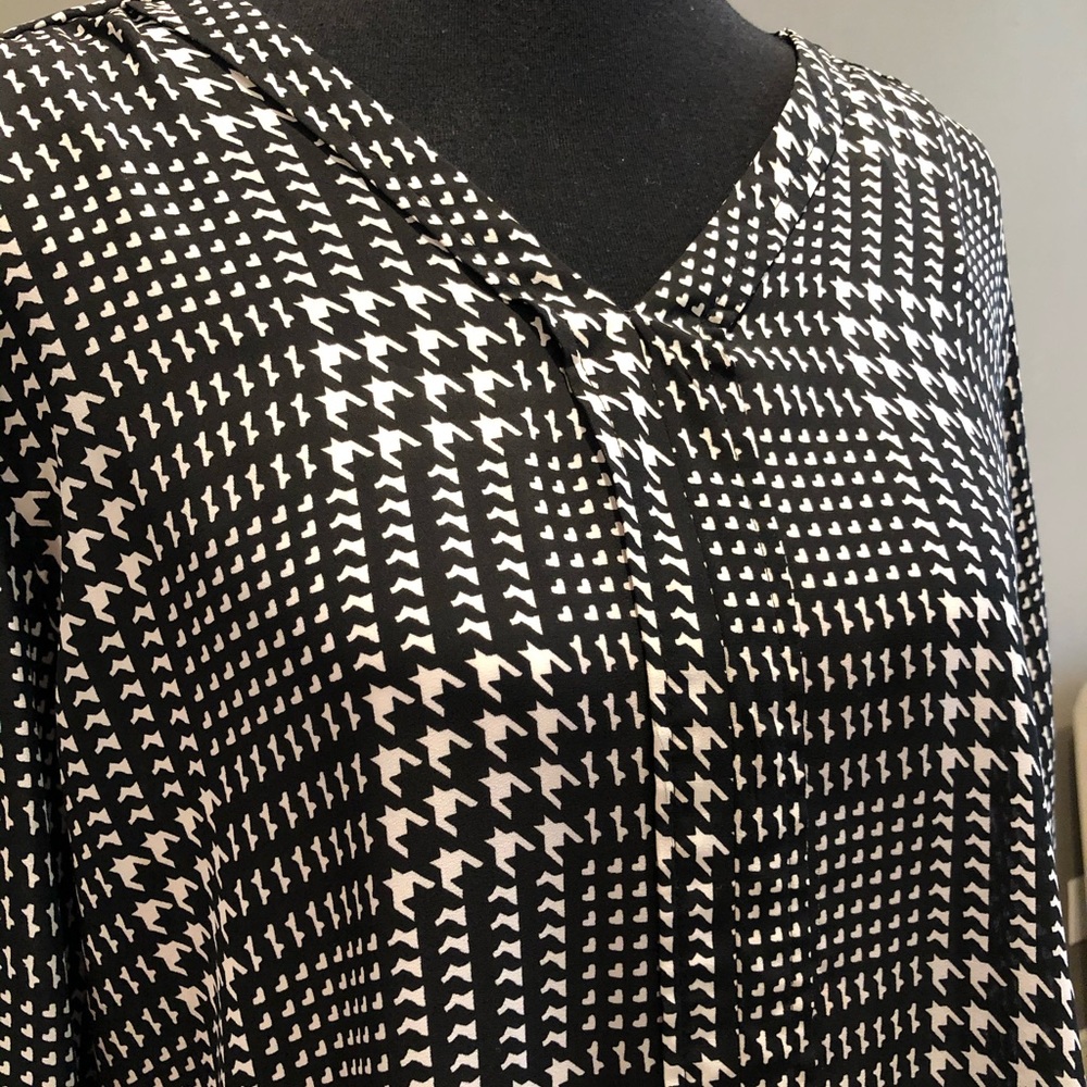 Blouse - Picture 2 of 4